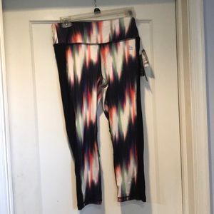Athletic pants calf length size M